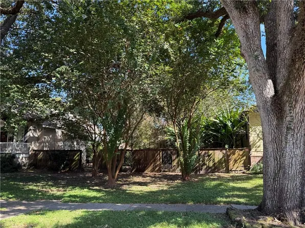 6885 Wuerpel St, New Orleans, LA 70124
