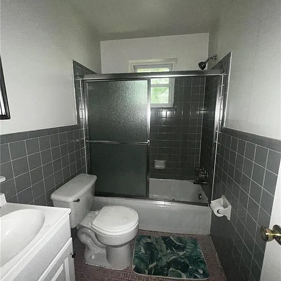 3626 Bart St — Photo 6