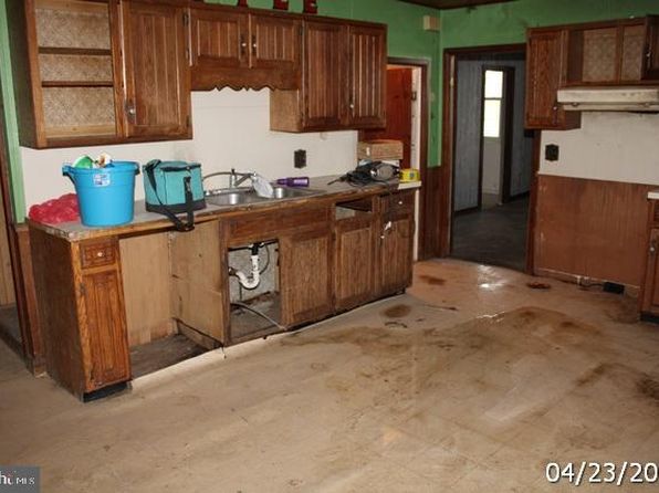 9635 Upper Strasburg Rd, Upperstrasburg, PA 17265