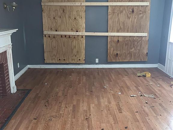5th image of 3434 Edmondson Ave