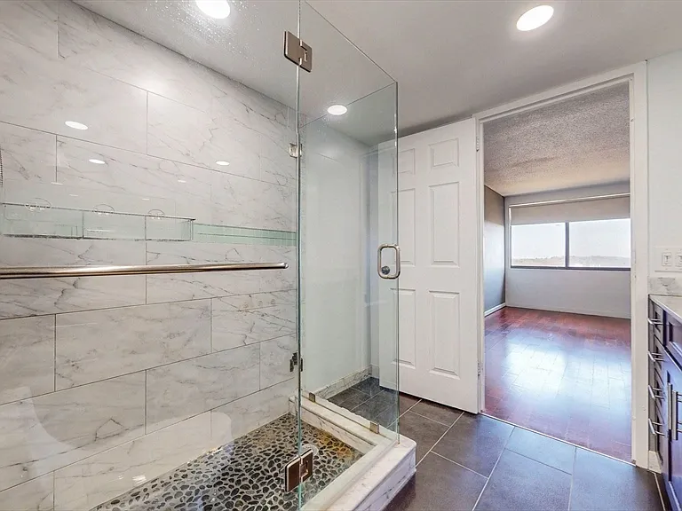 250 Hammond Pond Pkwy #1203N — Photo 24