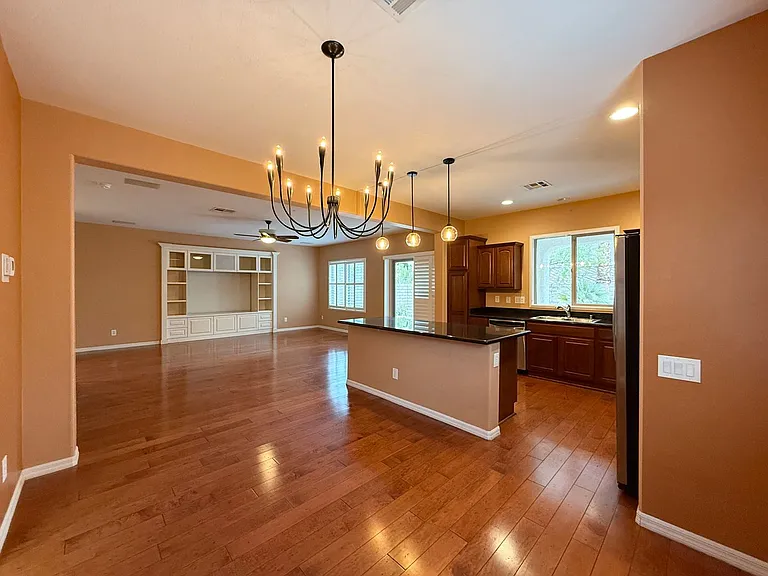 11833 Bussero Ct — Photo 9