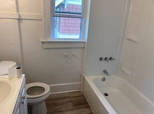 929 N Howard St, Akron, OH 44310