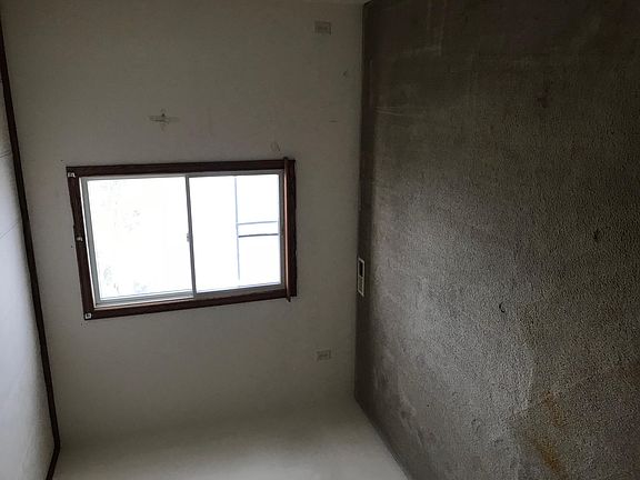 3rd image of 6189 Masters Ave