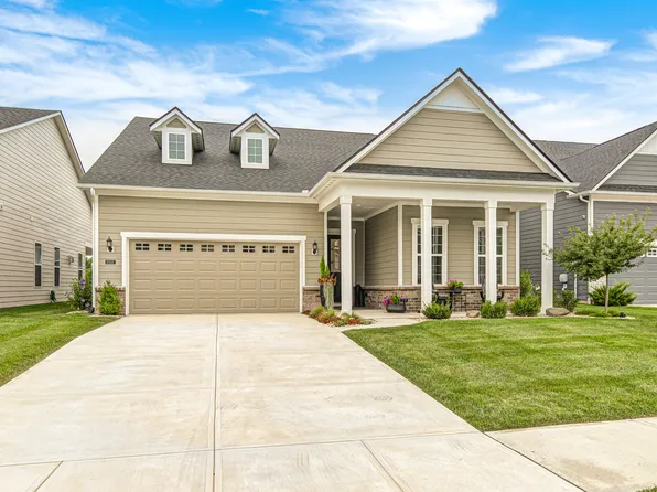 10548 Iron Pointe Dr, Fishers, IN 46037