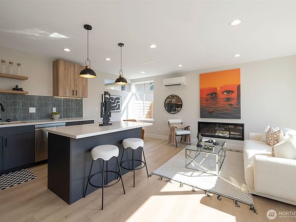 3rd image of 1603 SW Kenyon Street