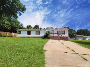 114 Clove Ln, Statesville, NC 28677