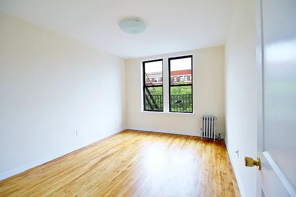 Rented by Julianna Realty Corp | media 23