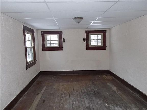 3rd image of 1608 Carrollton Ave