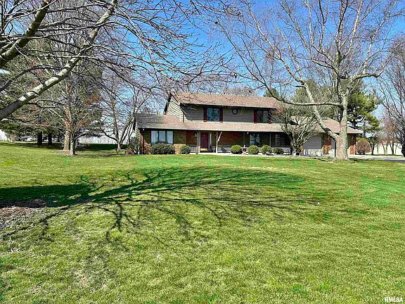 2nd image of 1309 Massey Ln