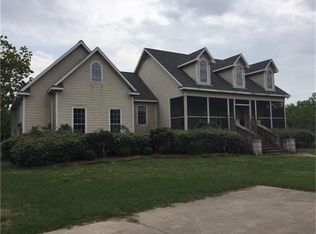 618 Welton Ln, Cove, TX 77523