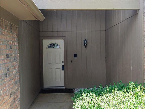 3rd image of 5319 Little Creek Ct