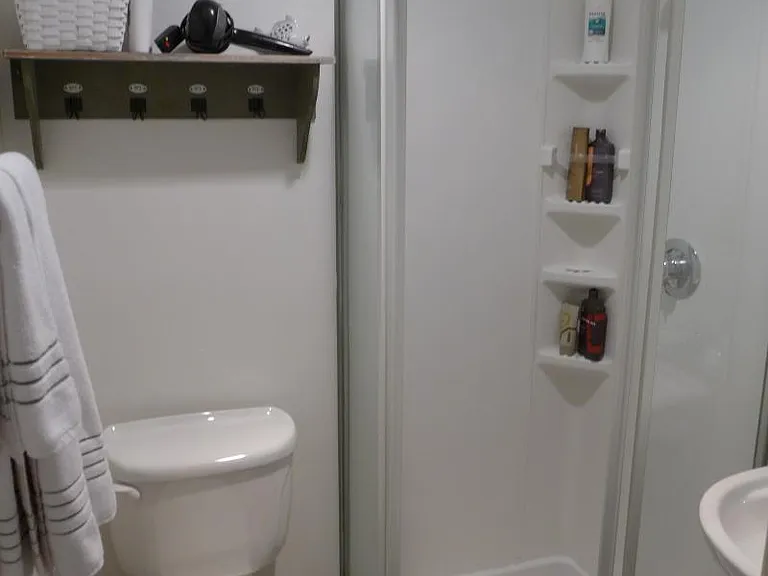 512 S Montford Ave — Photo 10