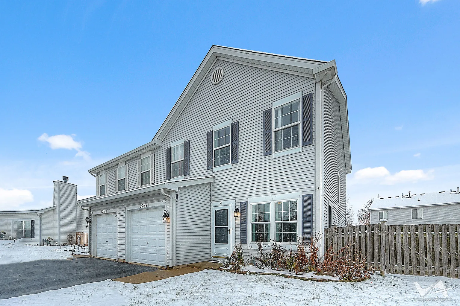 2263 Rebecca Cir photo 1