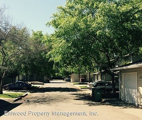 2nd image of 80 Jillian Ln #2