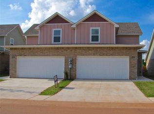 2141 Camino Del Plaza Ln Ln, Edmond, OK 73013