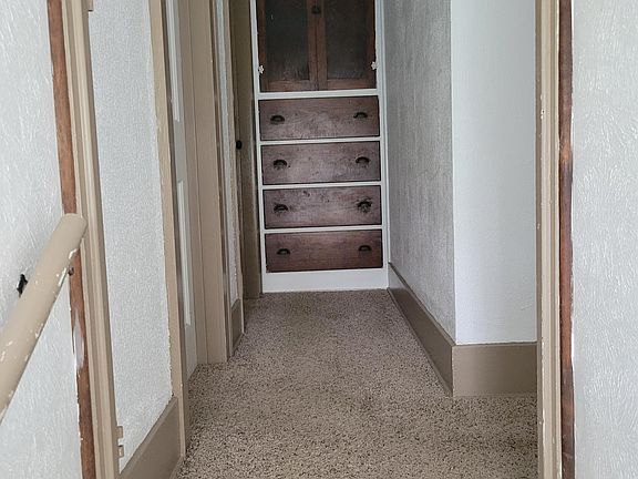 3rd image of 423 N Sunnyside Ave #B