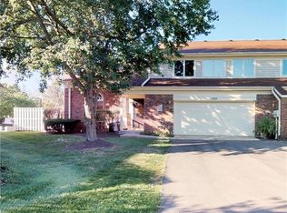 1509 Richmond Dr, Zionsville, IN 46077