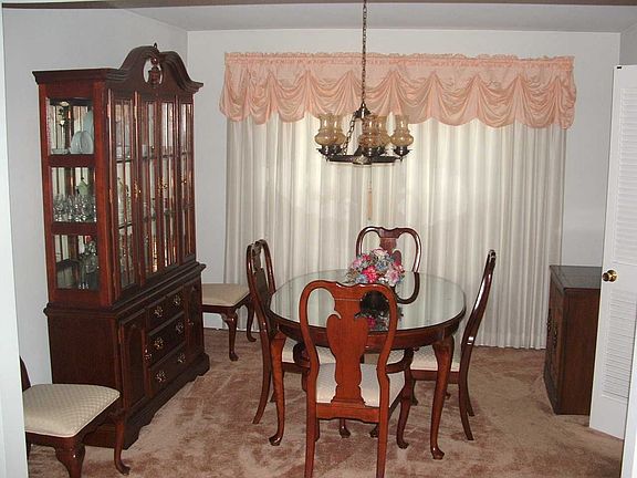 Formal Dining Room!