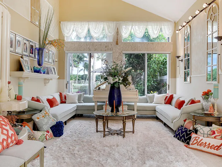 2070 Chagall Cir — Photo 11