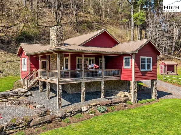 1976 Hartzog Ford Road, West Jefferson, NC 28694