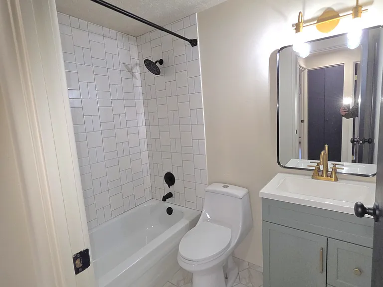 3624 Westwood Northern Blvd — Photo 2