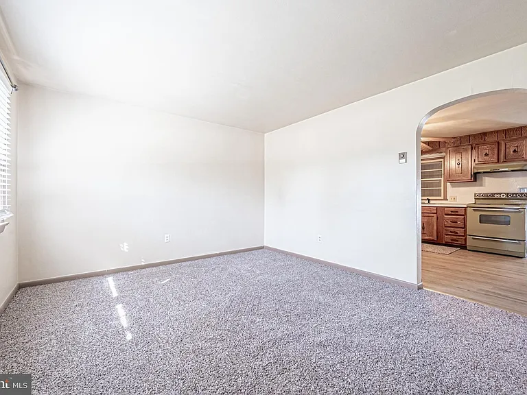 445 Highland Ave — Photo 2