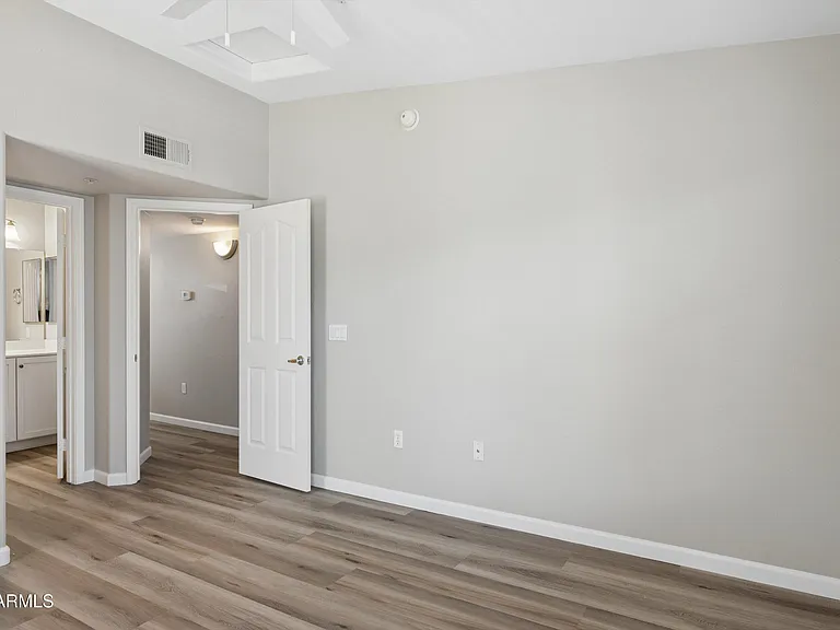 2402 E 5th St #1427 — Photo 19