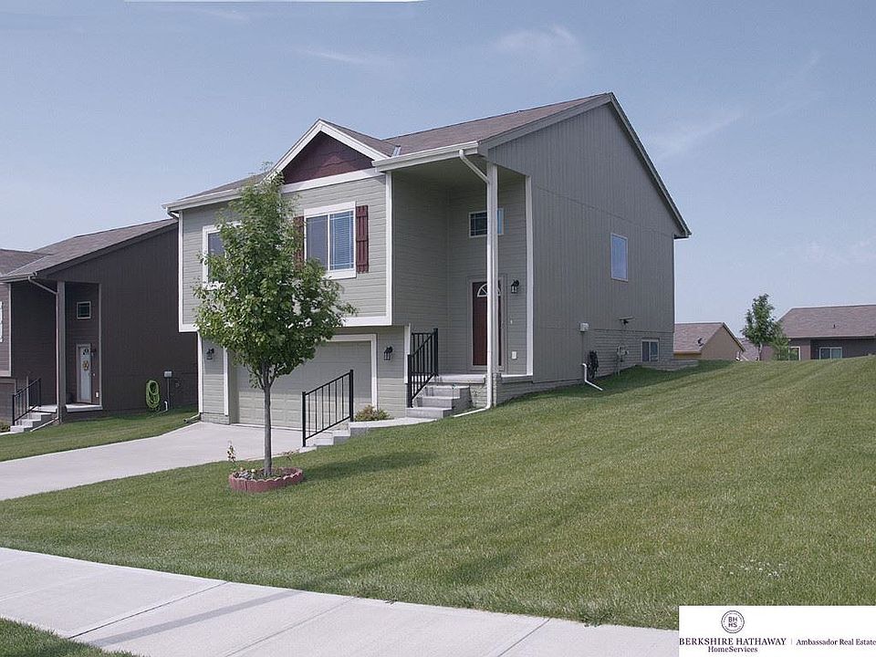 1st image of 7028 S 183rd Ave