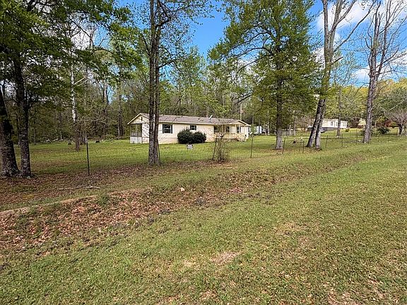 2nd image of 370 County Road 67 Rd