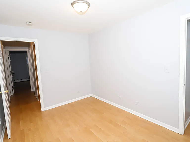 2700 Jackson Ave #2 — Photo 2
