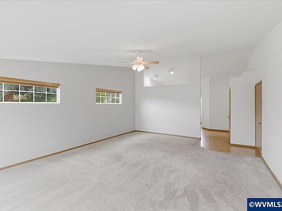 5th image of 4455 Live Oak St