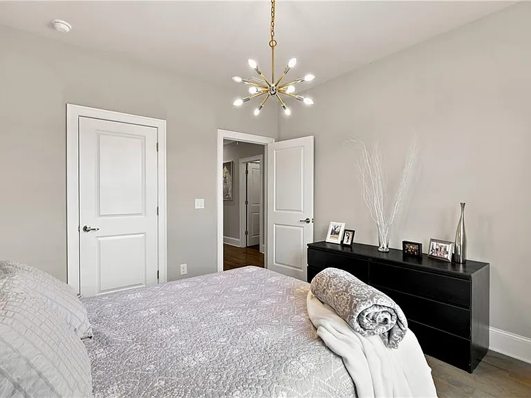 140 Clover Ct — Photo 29