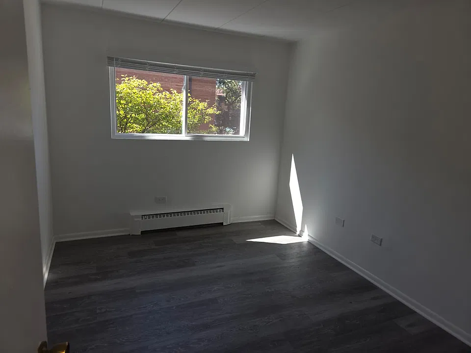 2345 185th Ct