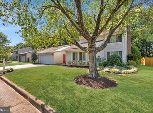 117 Victoria Pl, Sterling, VA 20164