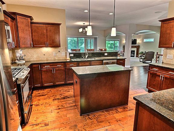 4th image of 3426 Burnley Dr