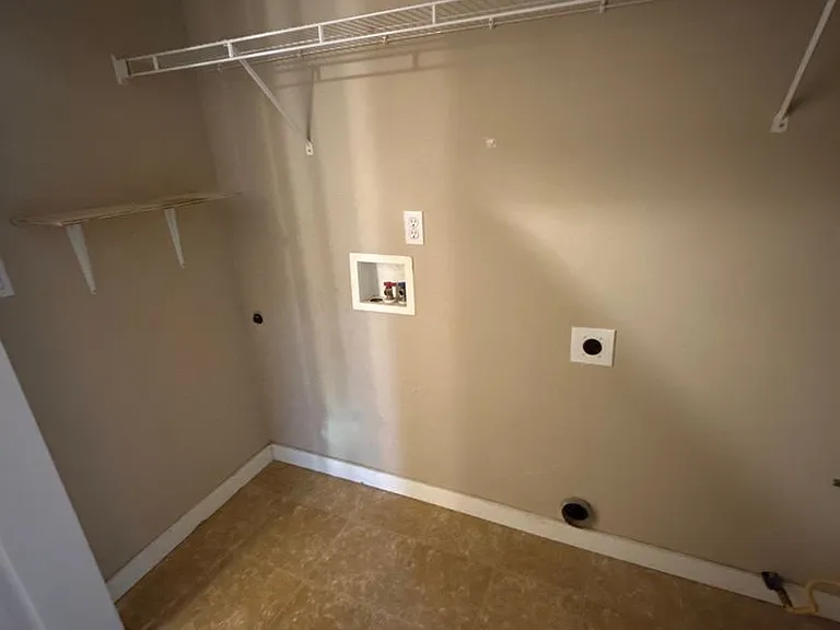 4232 Chartwell St SE — Photo 9