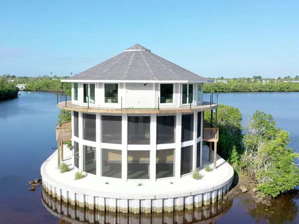 360 Freesia St, Everglades, FL 34139