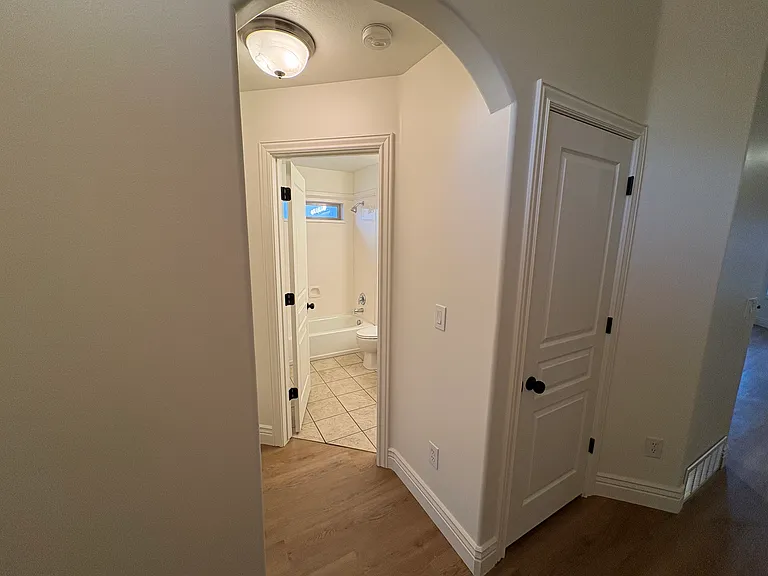 Entry Left