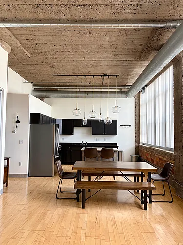 521 S 7th St Photo 1