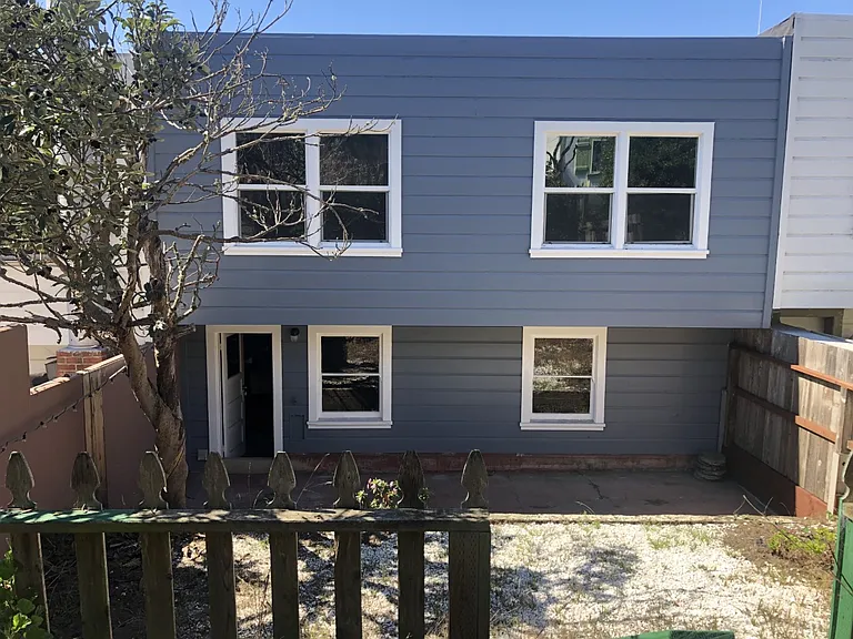 2130 31st Ave — Photo 13