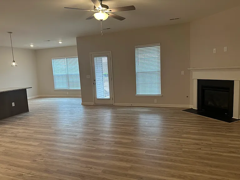 1232 Marlena Ln — Photo 5