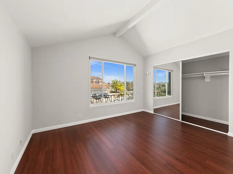 1068 Pacific Hill St — Photo 49