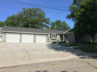 508 N Locust St, Avoca, IA 51521