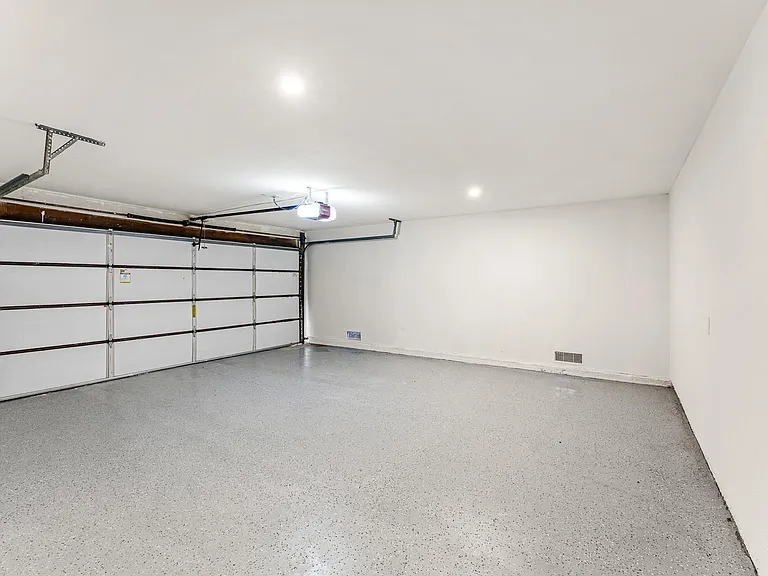 44350 Michigan Ct — Photo 26