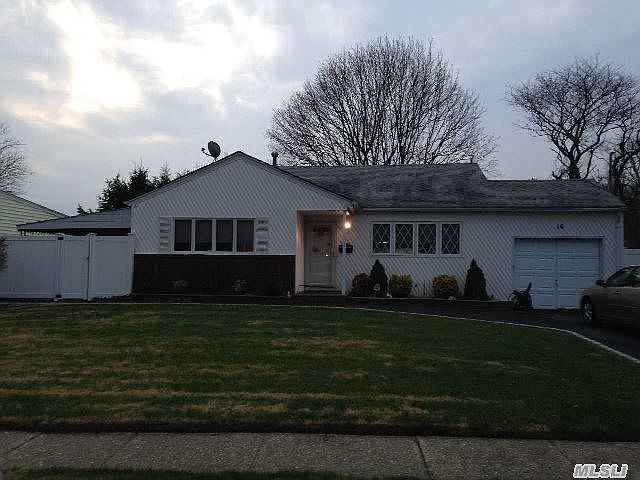 1st image of 16 Glenda Dr
