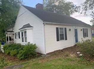 209 W Blakeney St, Pageland, SC 29728
