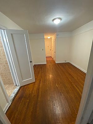 3rd image of 3001 Henry Hudson Pkwy APT 4A