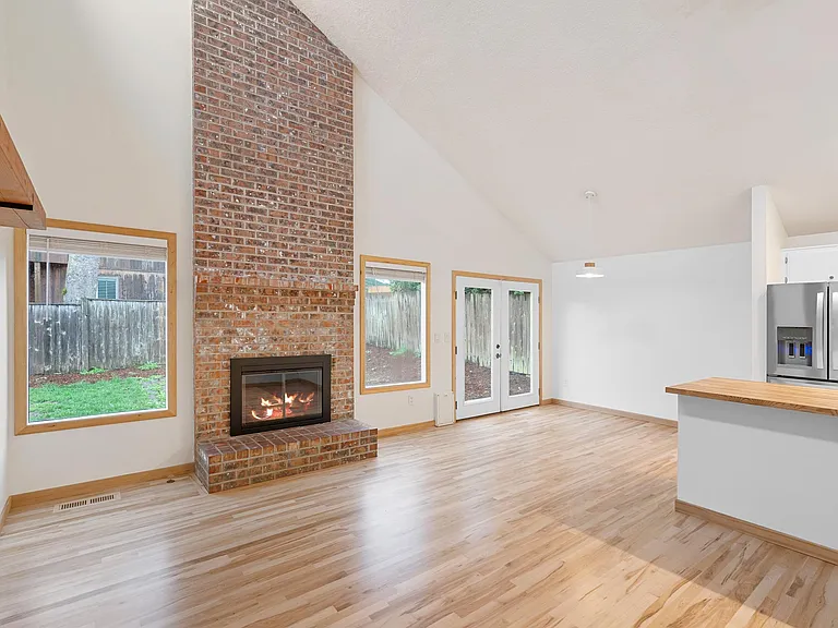 10946 SW 65th Ave — Photo 13
