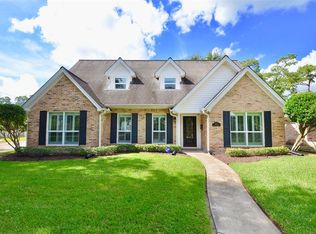 4907 Twin Candle Dr, Houston, TX 77018